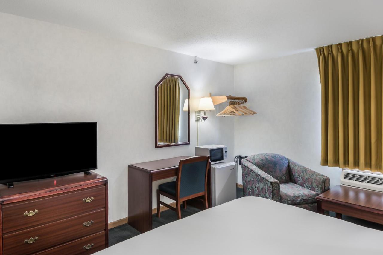 Americas Best Value Inn-Вінона Екстер'єр фото